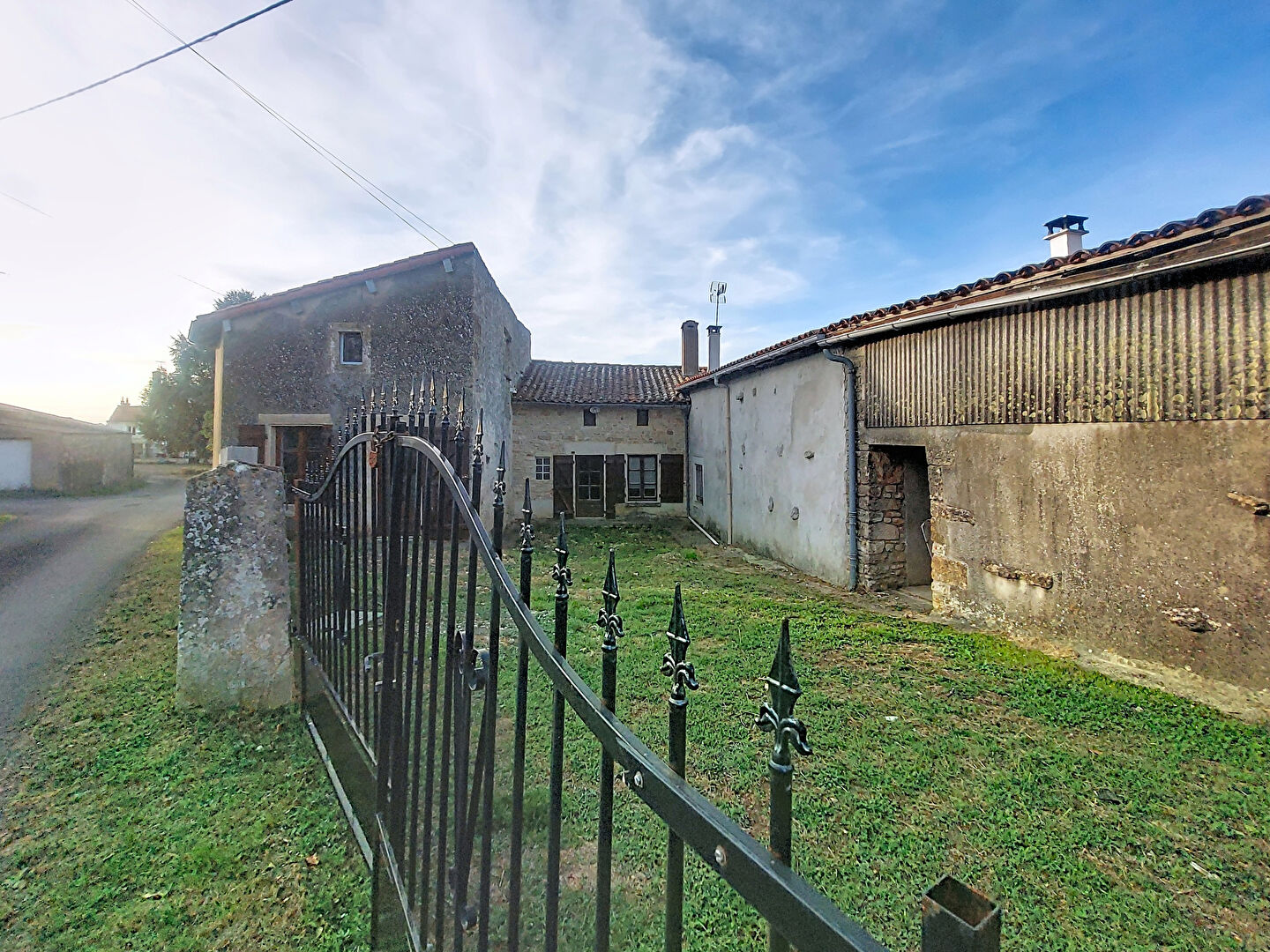 Maison 5 pièces 141 m² · à Saivres · 141 m² · 149 000 €