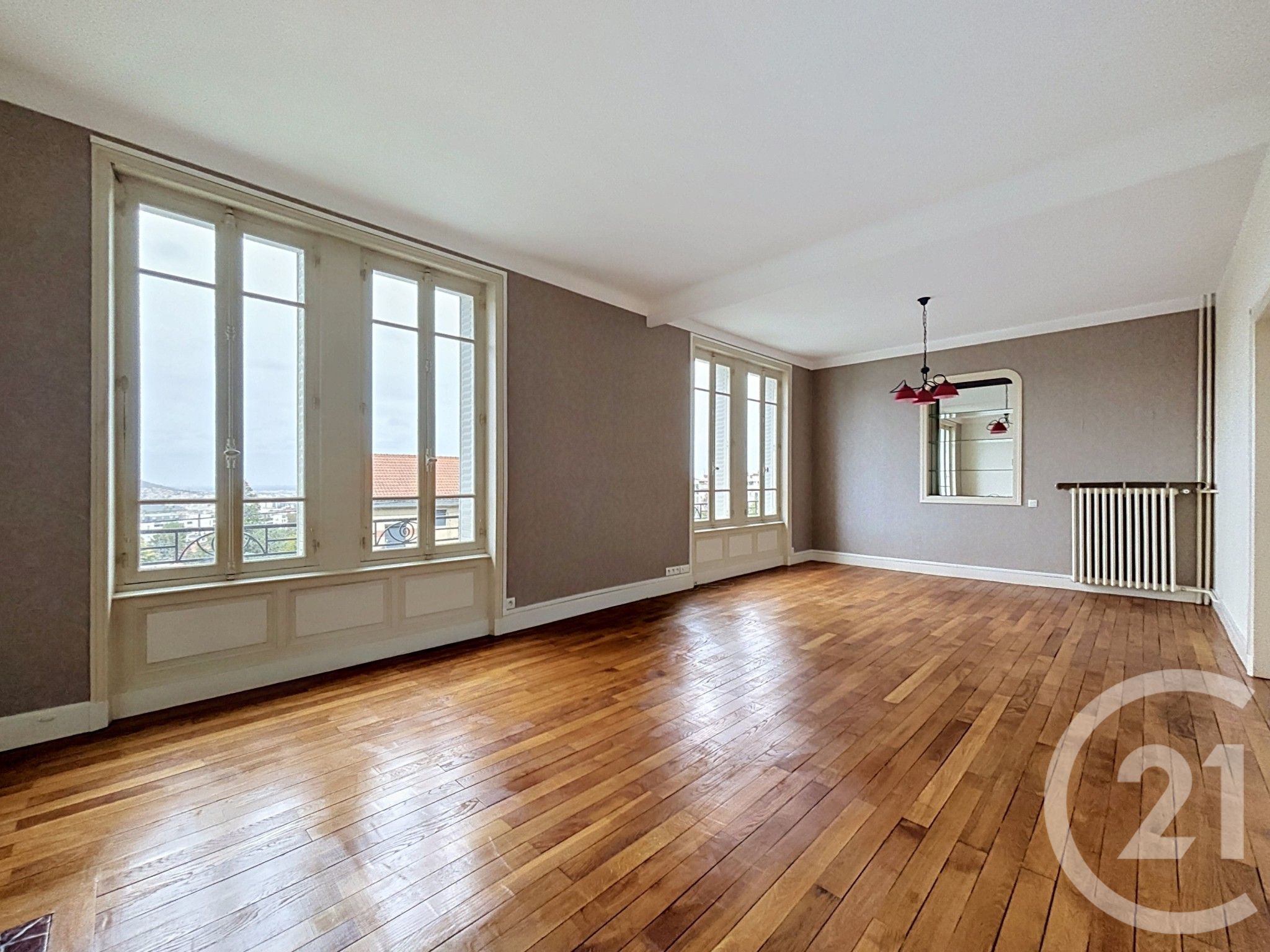 Appartement 4 pièces 100 m² · à Chamalières · 100 m² · 267 000 €