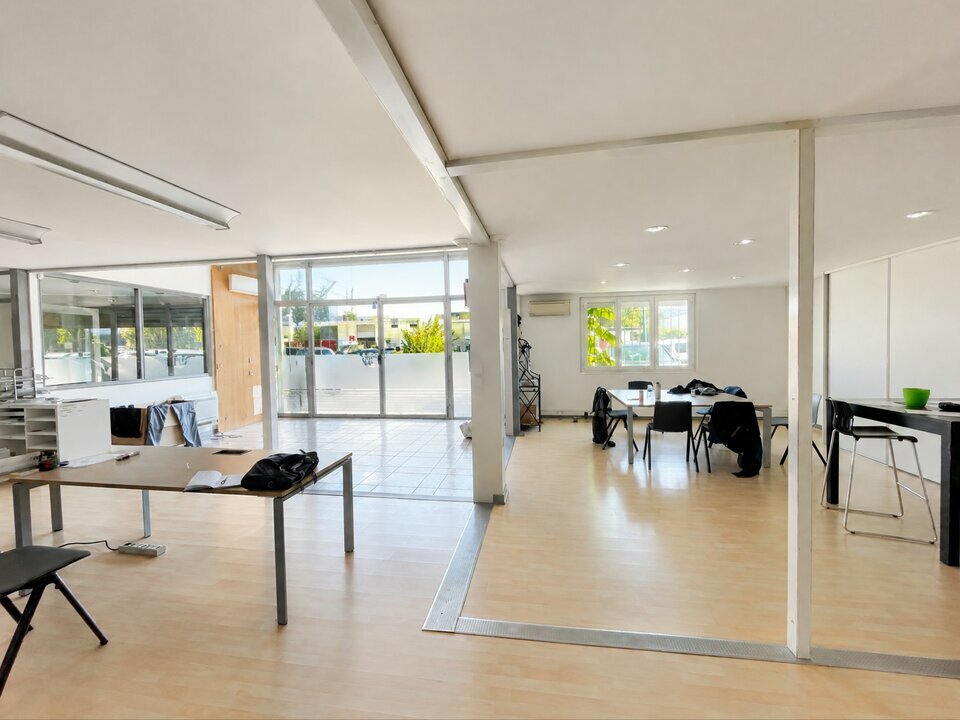 Local commercial 358 m² · à Saint-Martin-d'Hères · 358 m² · 3 476 €/mois