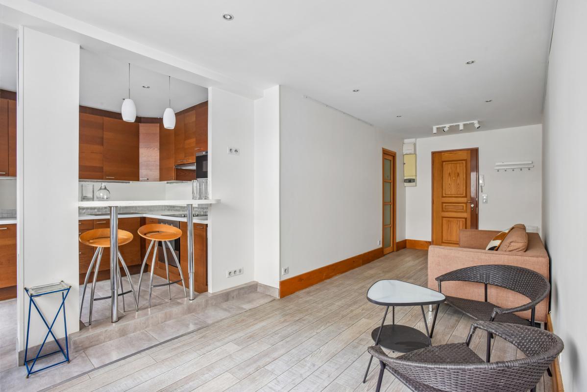 Appartement 2 pièces 44 m² · à Paris 08 · 44 m² · 695 000 €