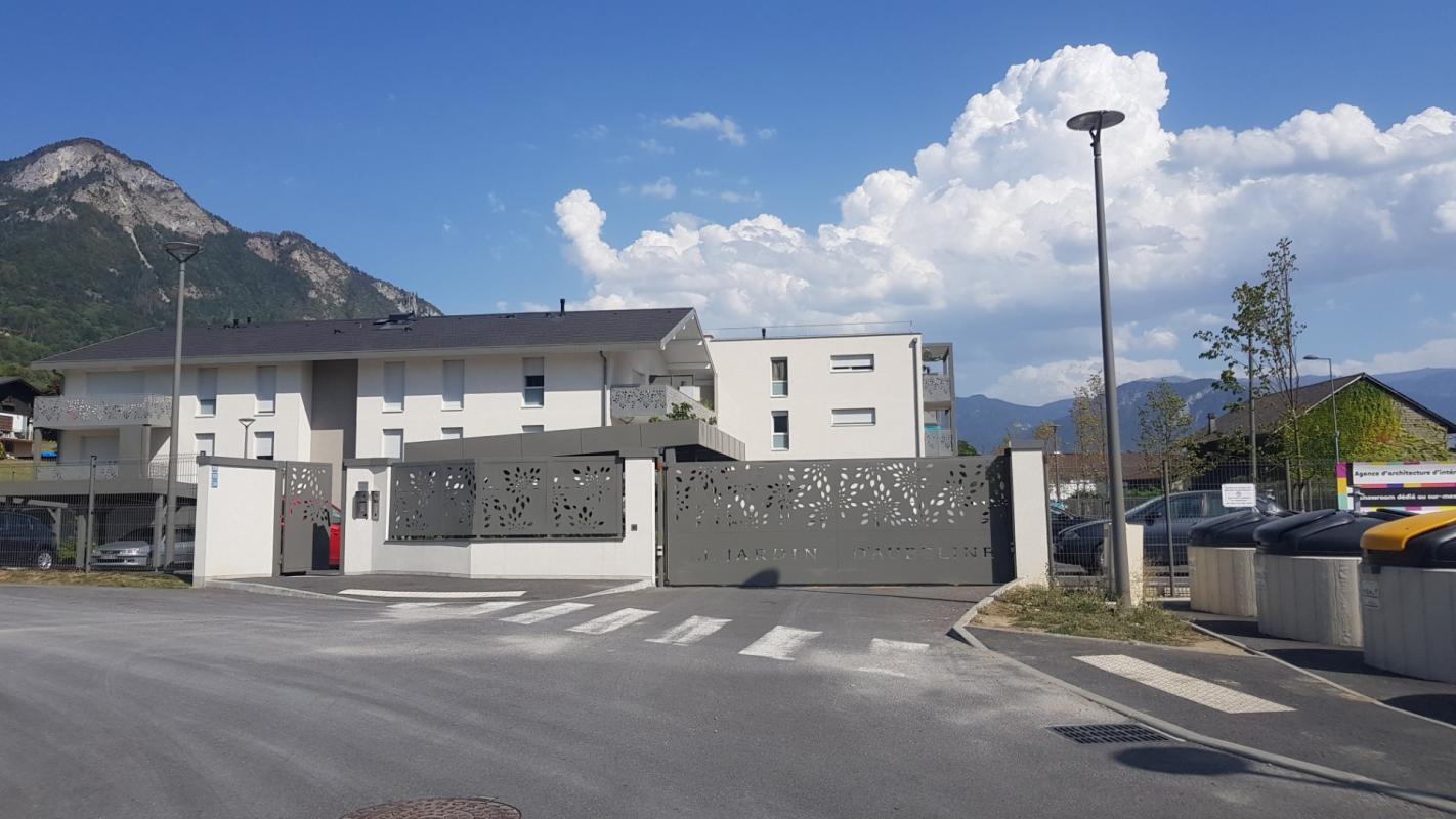 Parking 15 m² · à Thyez · 15 m² · 144 €/mois
