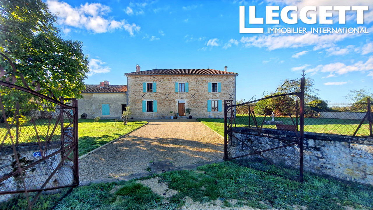 Maison 3 pièces 155 m² · à Sauzé-Entre-Bois · 155 m² · 162 000 €