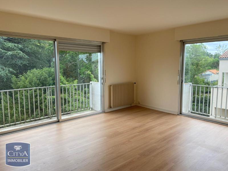 Appartement 4 pièces 97 m² · à Niort · 97 m² · 721 €/mois