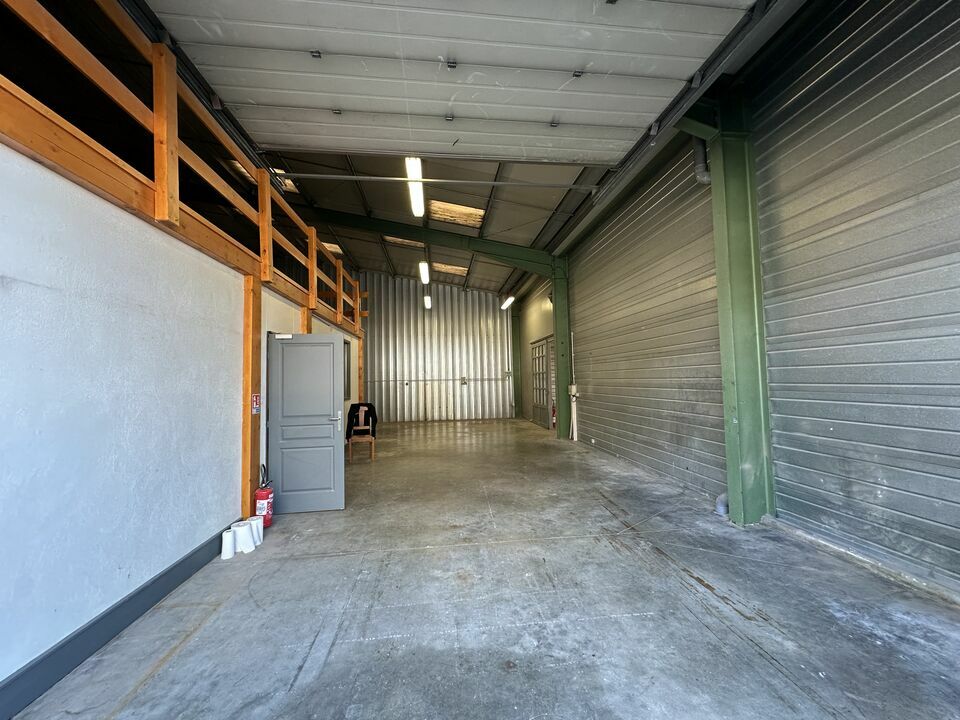 Local commercial 274 m² · à Saint-Martin-le-Vinoux · 274 m² · 2 476 €/mois