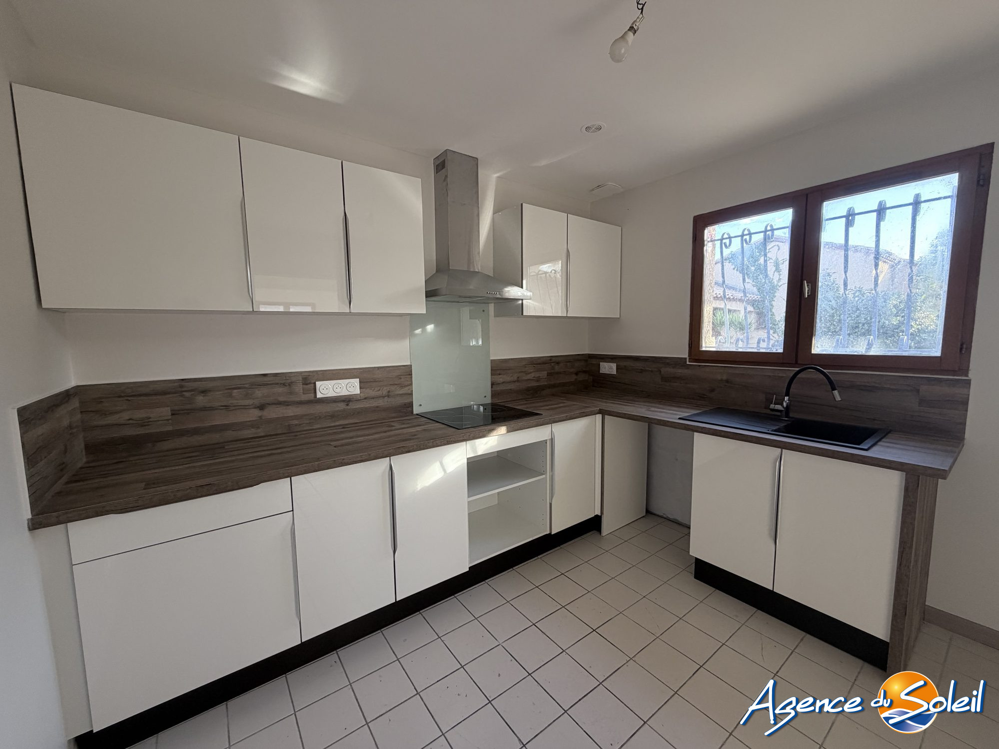 Maison 4 pièces 90 m² · à Sigean · 90 m² · 1 100 €/mois