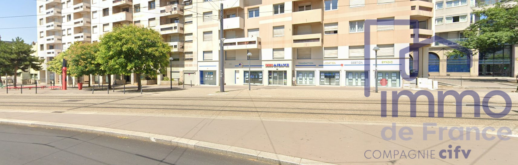 Local commercial 118 m² · à Saint-Étienne · 118 m² · 106 200 €