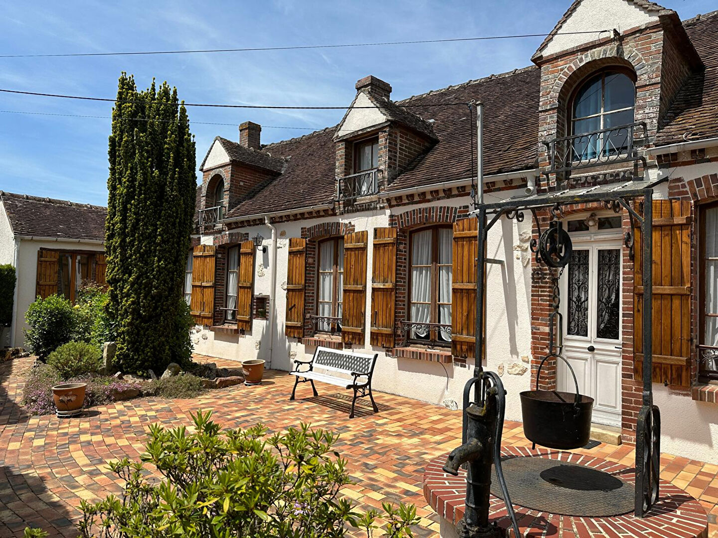 Maison 5 pièces 135 m² · à Hermé · 135 m² · 1 280 €/mois