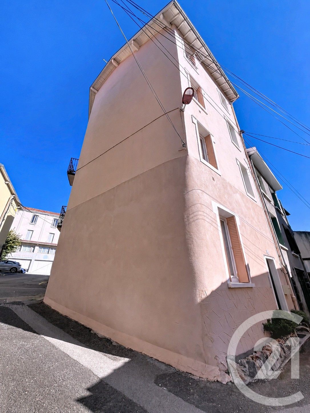 Maison 8 pièces 125 m² · à Châtel-Guyon · 125 m² · 195 000 €