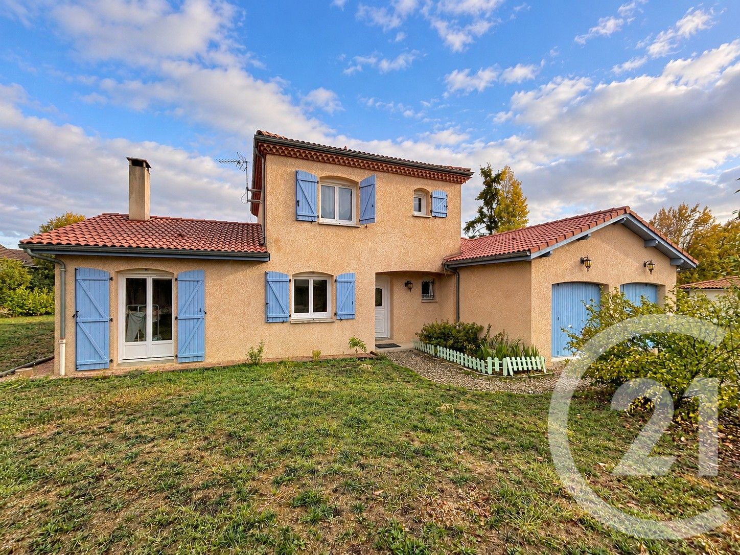 Maison 5 pièces 127 m² · à Thuret · 127 m² · 318 000 €