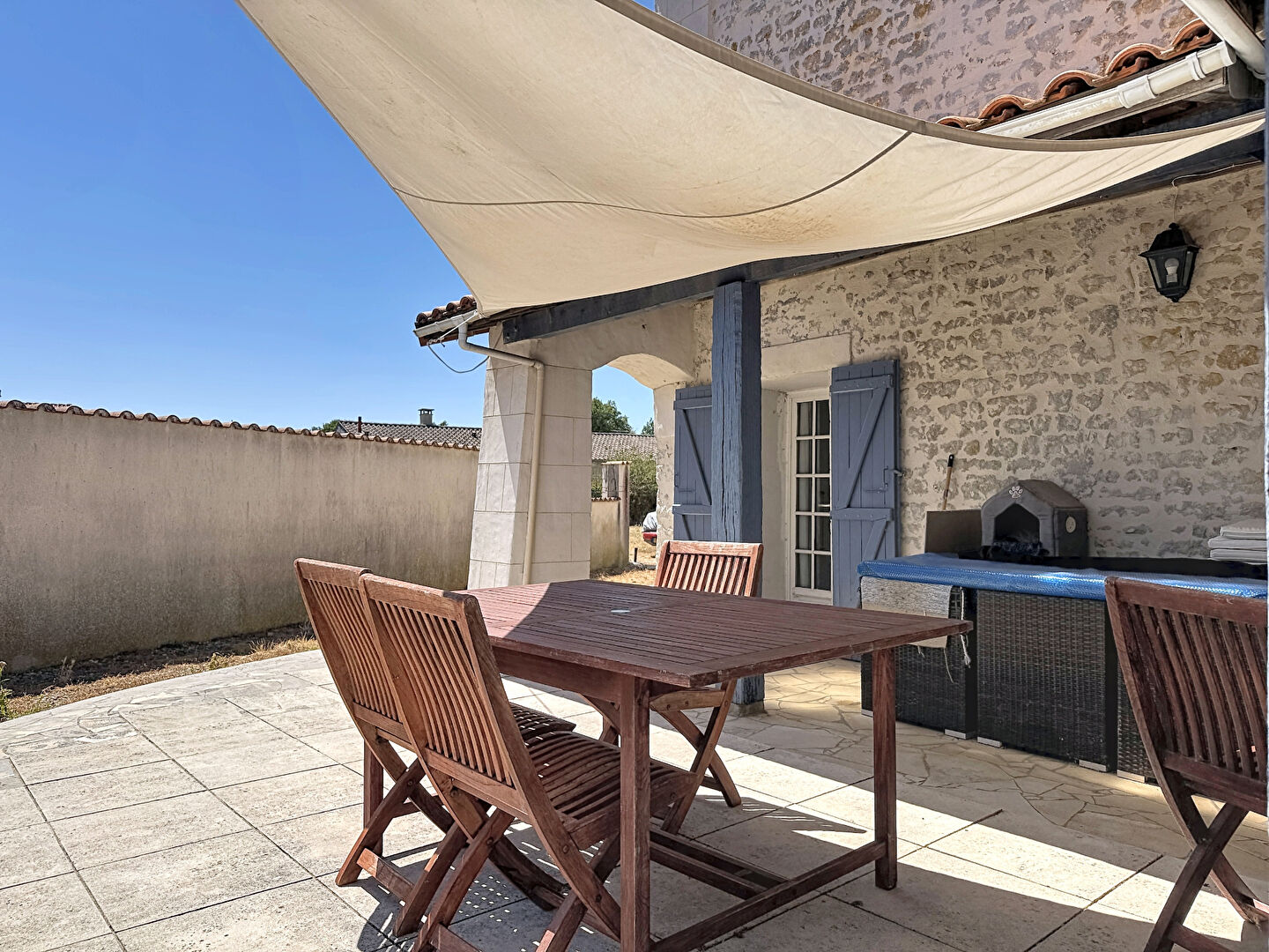 Maison 7 pièces 185 m² · à Chauray · 185 m² · 330 000 €