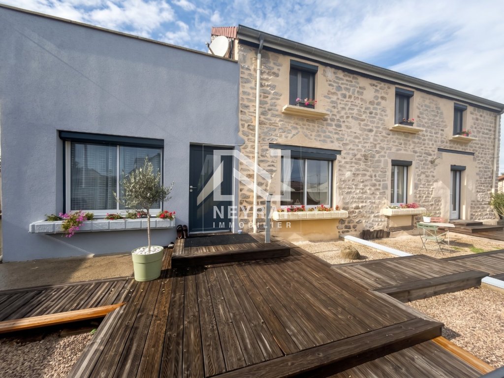 Maison 8 pièces 160 m² · à Montceau-les-Mines · 160 m² · 329 000 €