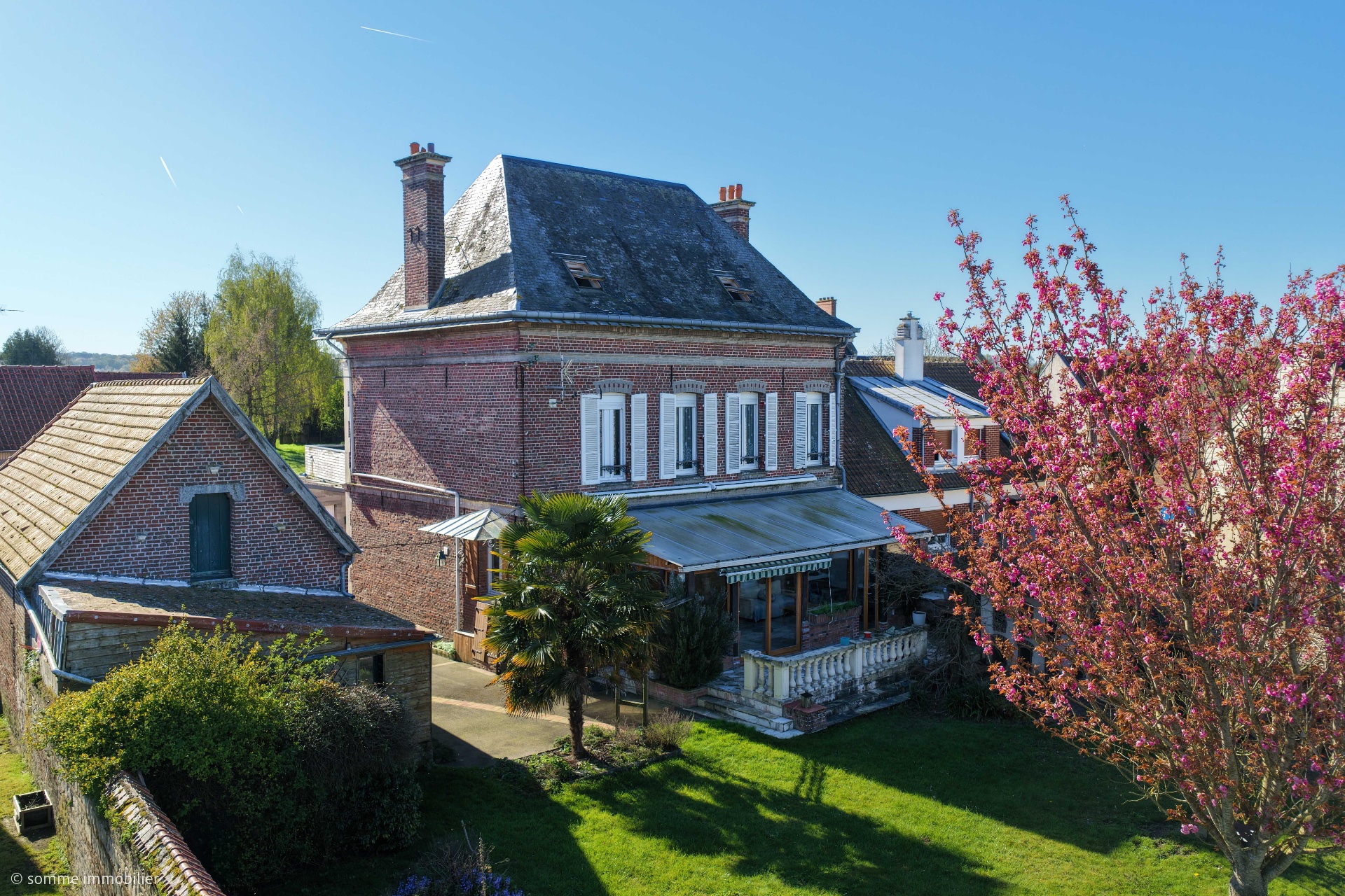 Maison 9 pièces 219 m² · à Flixecourt · 219 m² · 290 000 €