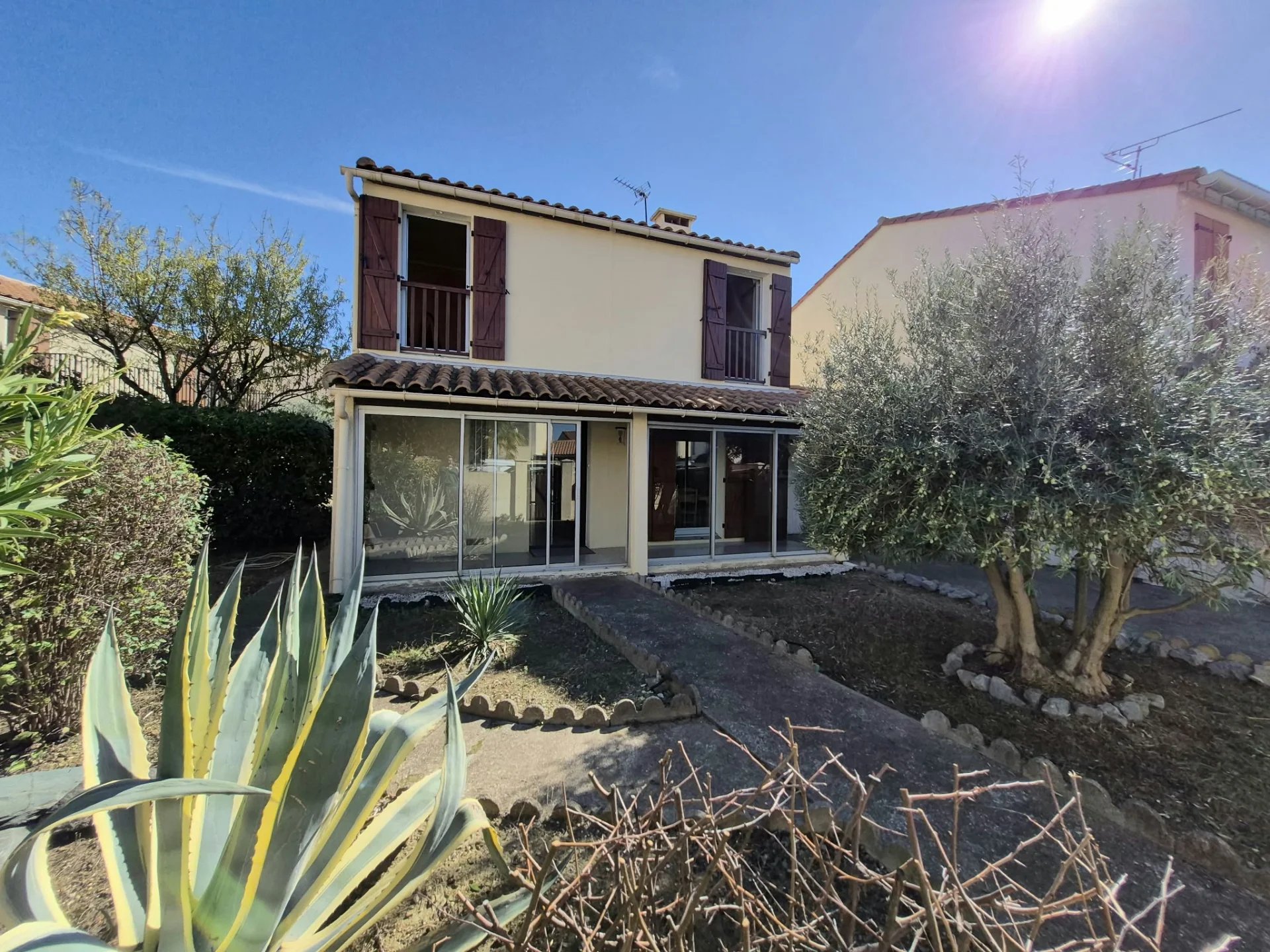 Maison 6 pièces 100 m² · à Narbonne · 100 m² · 233 000 €