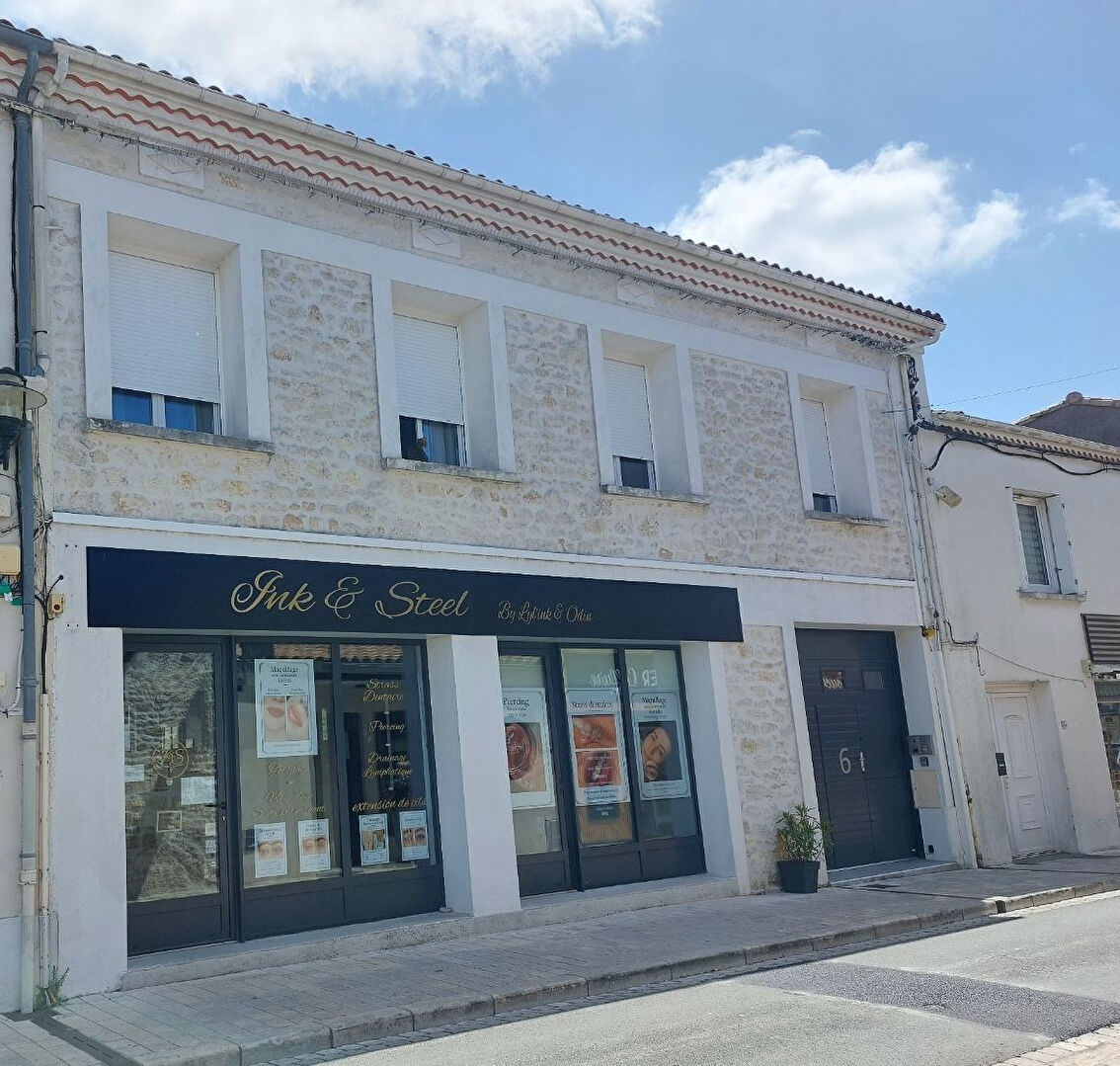Local commercial 3 pièces 37 m² · à La Tremblade · 37 m² · 695 000 €