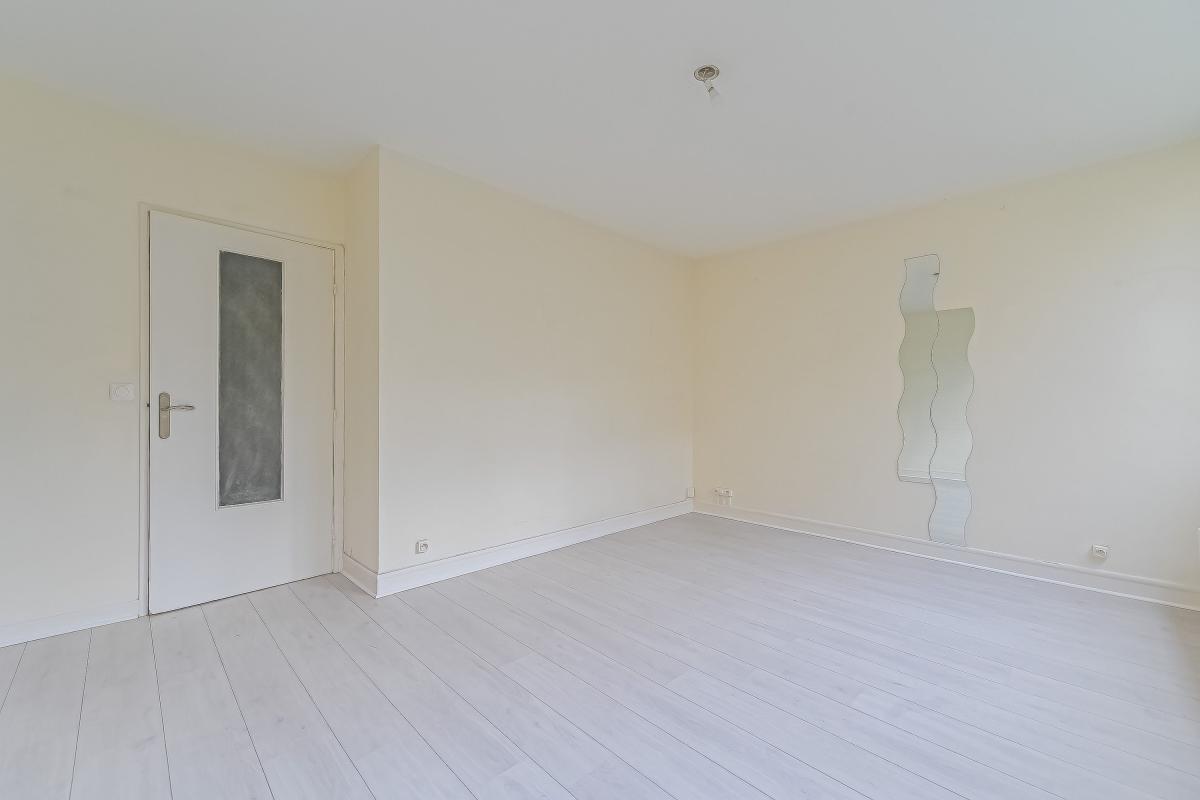 Appartement 1 pièce 28 m² · à Paris 20 · 28 m² · 268 000 €