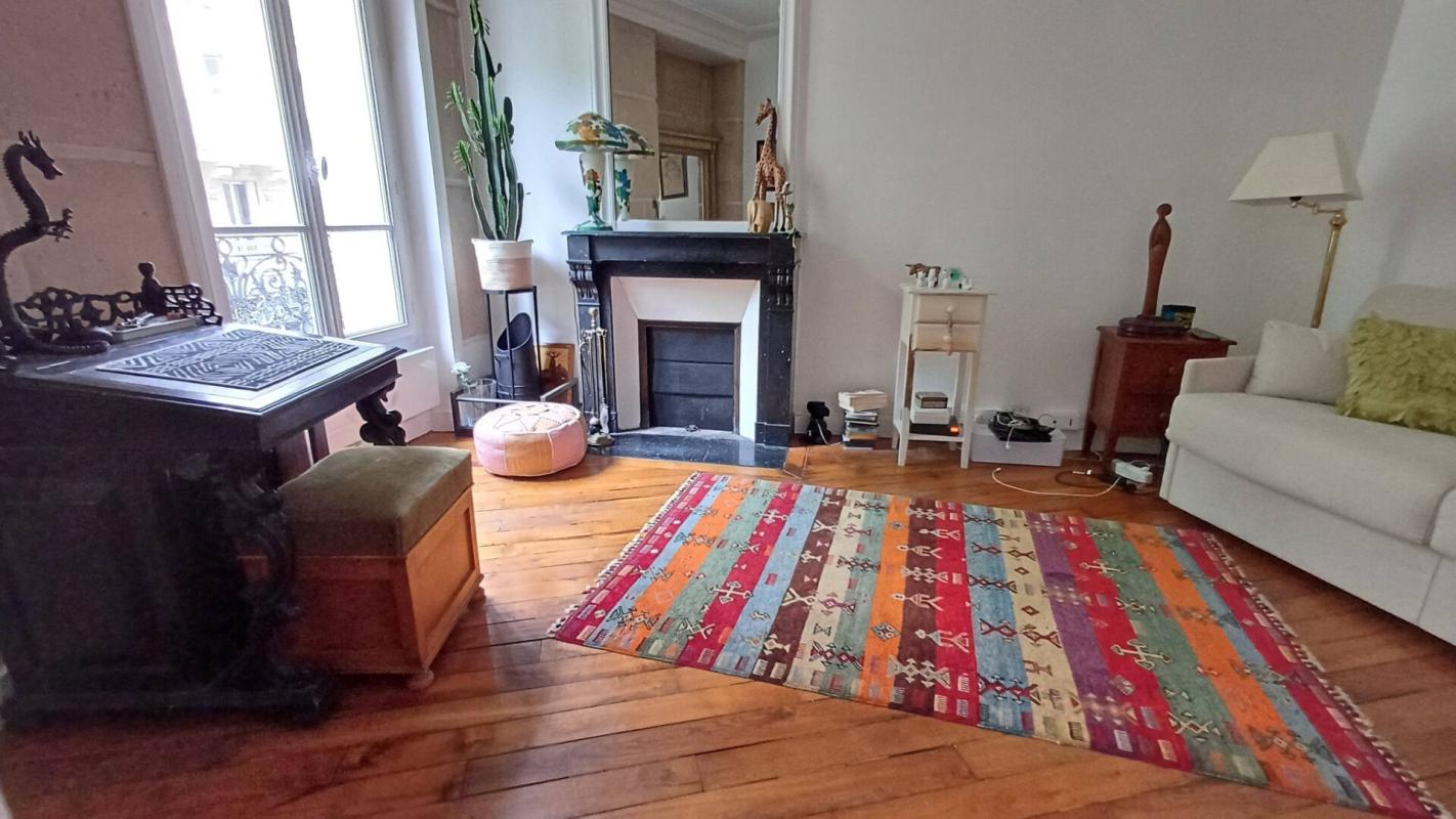 Appartement 3 pièces 50 m² · à Paris 10 · 50 m² · 437 000 €