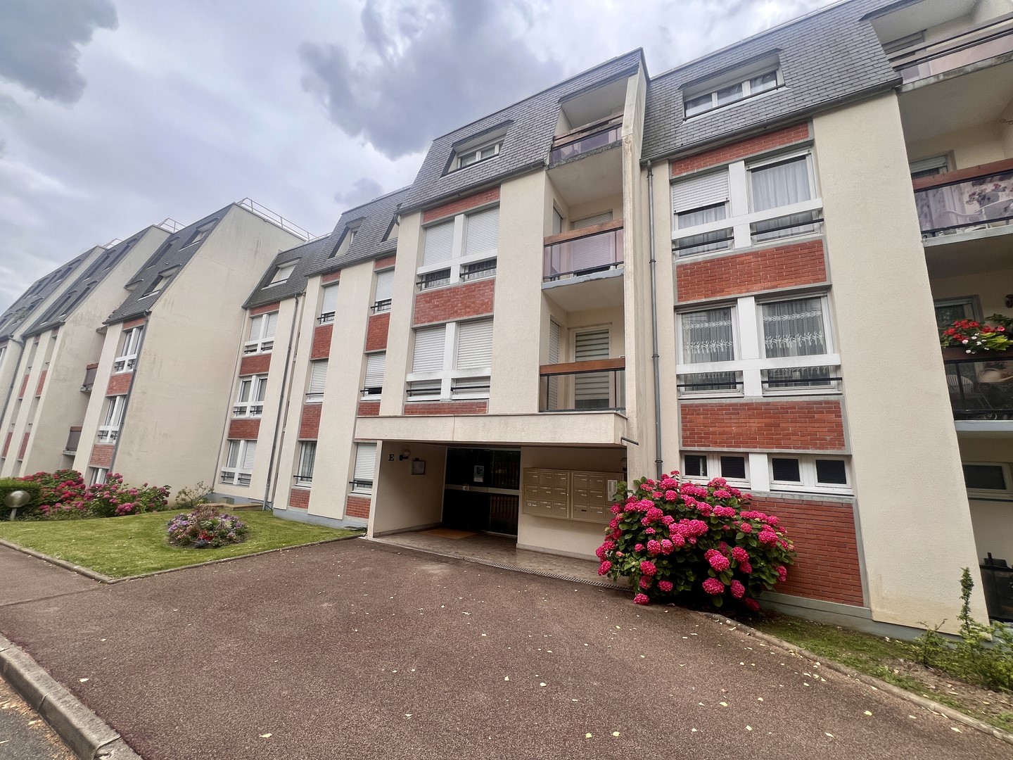 Appartement 3 pièces 63 m² · à Avon · 63 m² · 890 €/mois