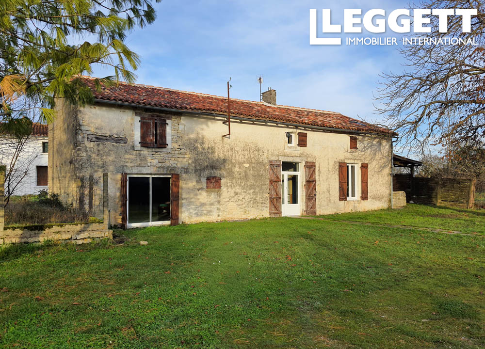 Maison 8 pièces 189 m² · à Villemain · 189 m² · 119 900 €