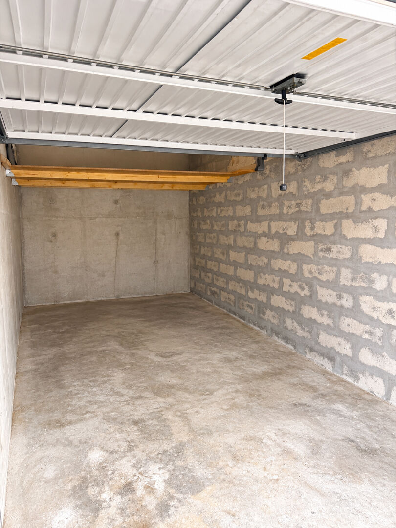 Parking 13 m² · à Fréjus · 13 m² · 27 000 €